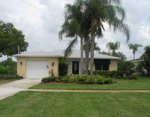 658 Bayshore Dr., Tarpon Springs, FL 34689