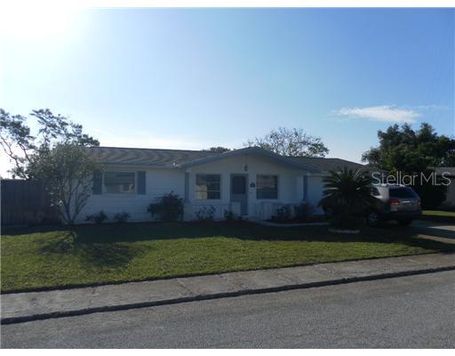 1762 Kenilworth St., Holiday, FL 34691