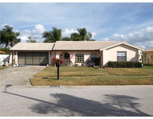 2118 Sugarbush Dr., Holiday, FL 34690