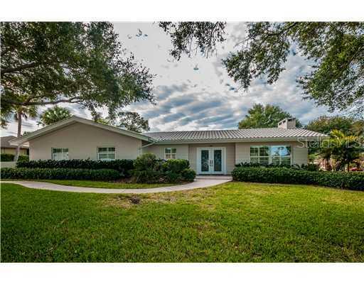 201 Crestwood Ln., Largo, FL 33770