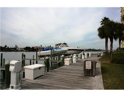 690 Island Way #509, Clearwater, FL 33767