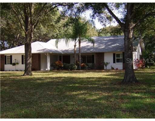 171 Garland Cir., Palm Harbor, FL 34683