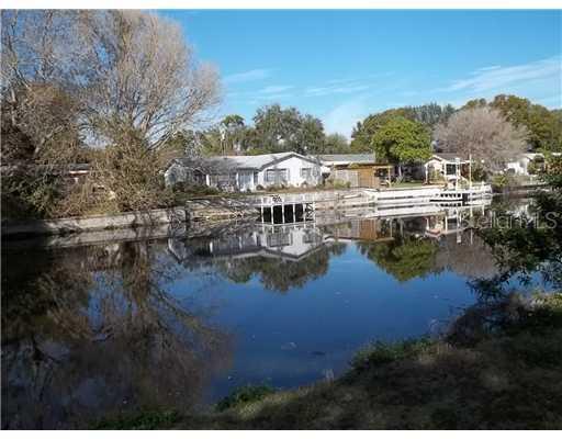 13796 82nd Ter., Seminole, FL 33776