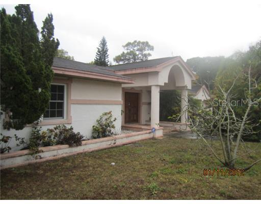 2011 Aaron Pl., Clearwater, FL 33760