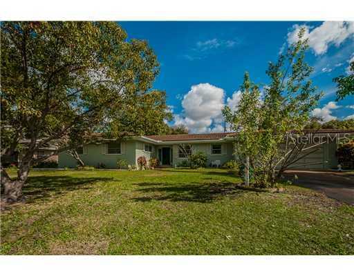 307 Hickory Ln., Largo, FL 33770