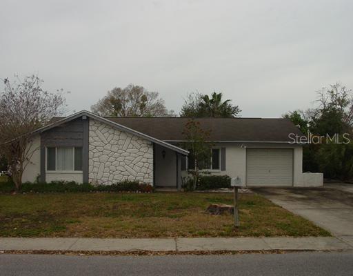 3619 Springfield Dr., Holiday, FL 34691