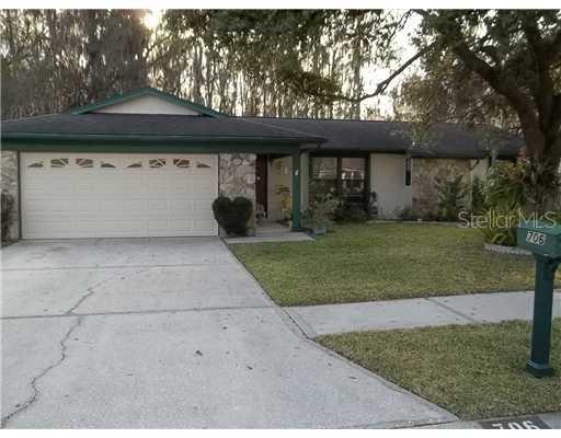 706 Sweetbriar Dr., Oldsmar, FL 34677