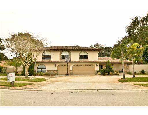 2803 Bluffs Dr., Largo, FL 33770