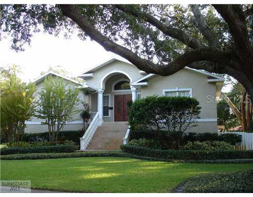 8262 25th Ave., St Petersburg, FL 33710