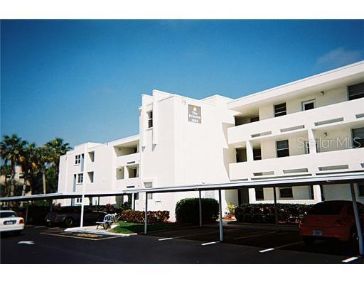 7425 Bay Island Dr. #207, South Pasadena, FL 33707