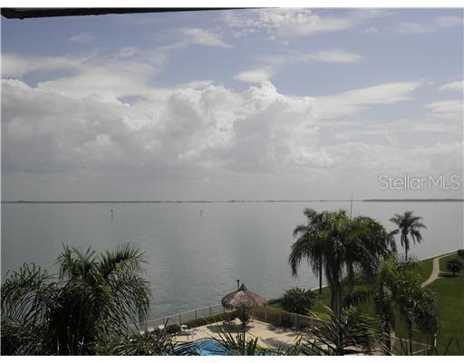 103 1st St. #311, Tierra Verde, FL 33715