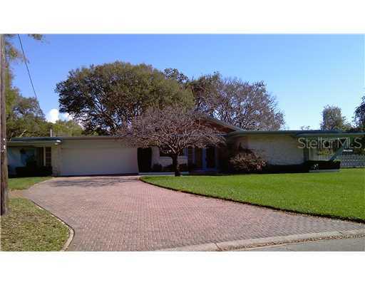 955 Damrosch St., Largo, FL 33771