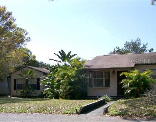 1201 Hull St., Gulfport, FL 33707