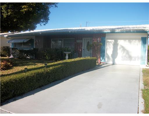 2328 Black Oak Ln., Clearwater, FL 33763