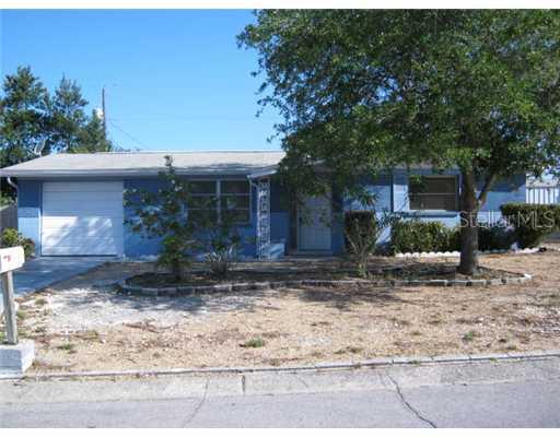 4903 Phoenix Ave., Holiday, FL 34690