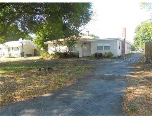 1222 Essex Dr., St Petersburg, FL 33710