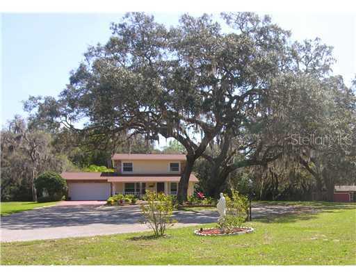 2634 E Lake Tr., Tarpon Springs, FL 34688