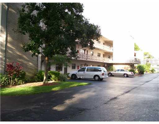 5975 Terrace Park Dr. #202, St Petersburg, FL 33709