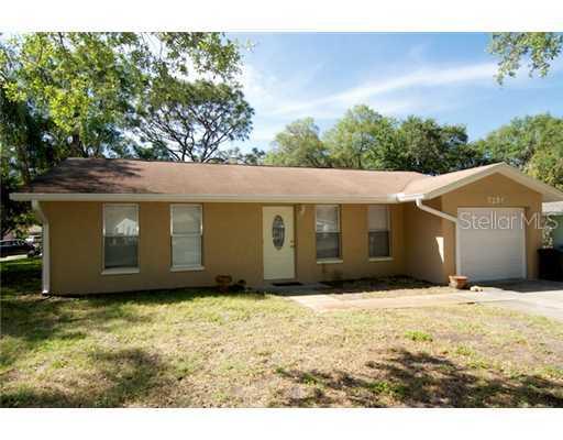 7252 Channelside Ln., Pinellas Park, FL 33781