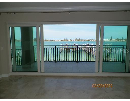 312 8th Ave. #103, Tierra Verde, FL 33715