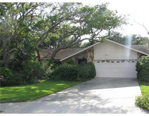 885 Village Way, Palm Harbor, FL 34683