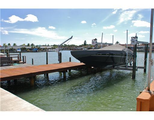 566 Boca Ciega Point Blvd., St Petersburg, FL 33708