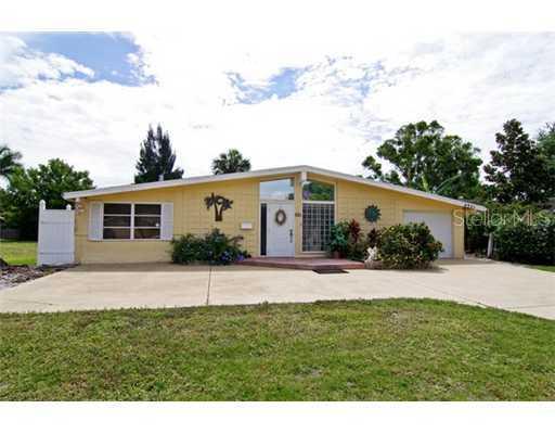 4321 Helena St., St Petersburg, FL 33703