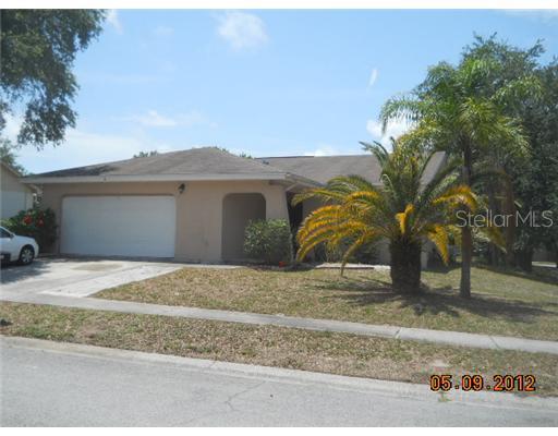 2476 Groveview Ln., Palm Harbor, FL 34683