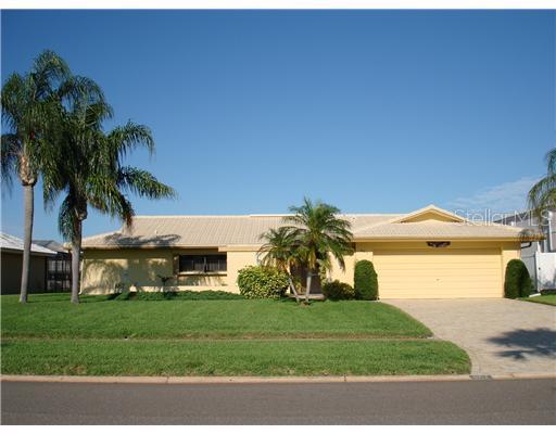 867 Island Way, Clearwater, FL 33767