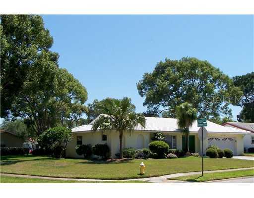 2420 Forecastle Dr., Palm Harbor, FL 34685