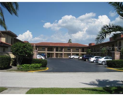 10351 Regal Dr #21, Largo, FL 33774