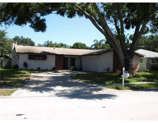 9299 119th Ave., Largo, FL 33773