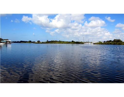 428 Doric Ct., Tarpon Springs, FL 34689