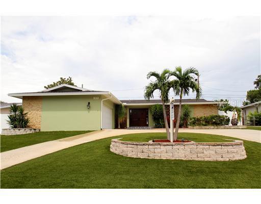 1323 High Bluff Dr., Largo, FL 33770