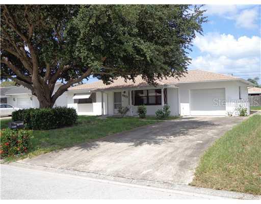 8922 110th St., Seminole, FL 33772
