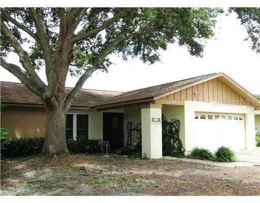 2326 Timbercrest Cir., Clearwater, FL 33763