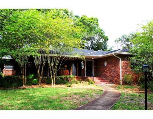 1500 Beach Dr., St Petersburg, FL 33704