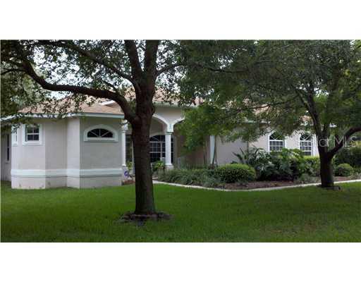 10076 Waltzing Ln., Seminole, FL 33778