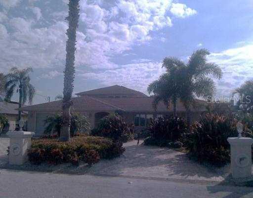 164 Carlyle Dr., Palm Harbor, FL 34683