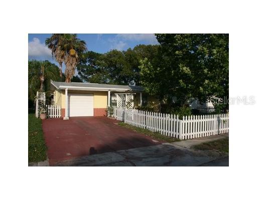 3330 Blayton St., Holiday, FL 34690
