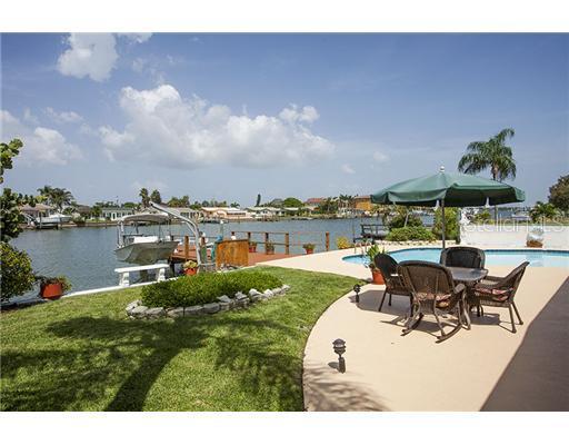 11305 7th St., Treasure Island, FL 33706