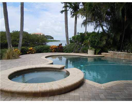 1122 S Florida Ave., Tarpon Springs, FL 34689