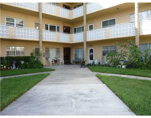 2466 Ecuadorian Way #82, Clearwater, FL 33763