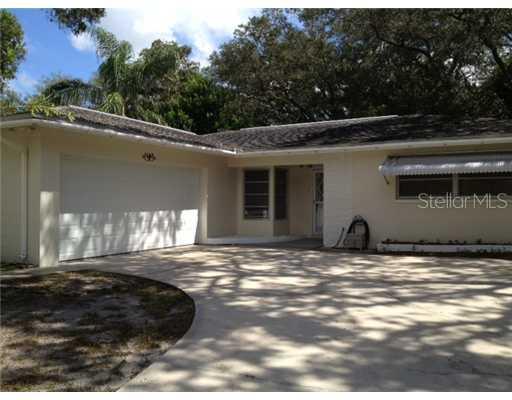 1142 Woodbrook Dr., Largo, FL 33770