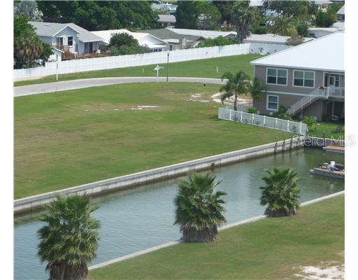Forest Hills Dr., Redington Shores, FL 33708
