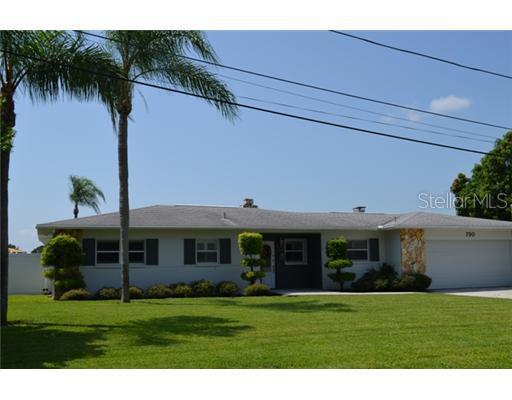 790 Placido Way, St Petersburg, FL 33704