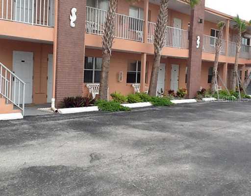 10280 Gulf Blvd #11, Treasure Island, FL 33706