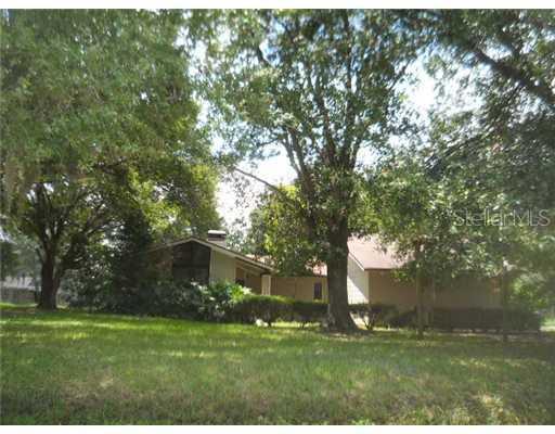 17345 Riverstone Dr., Lutz, FL 33558