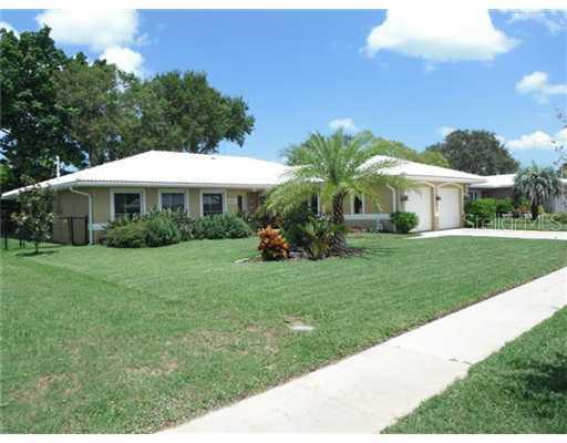 10312 Majestic Dr., Largo, FL 33774