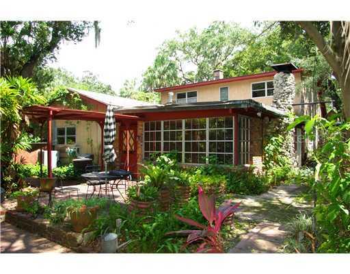 2230 Park St., St Petersburg, FL 33710